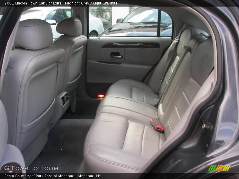 Midnight Grey / Light Graphite 2001 Lincoln Town Car Signature