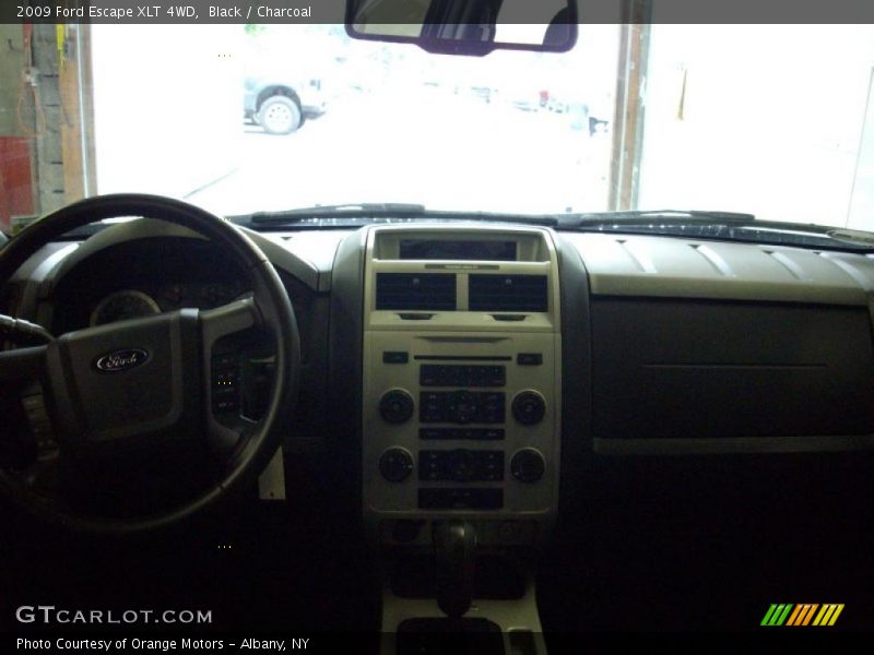 Black / Charcoal 2009 Ford Escape XLT 4WD