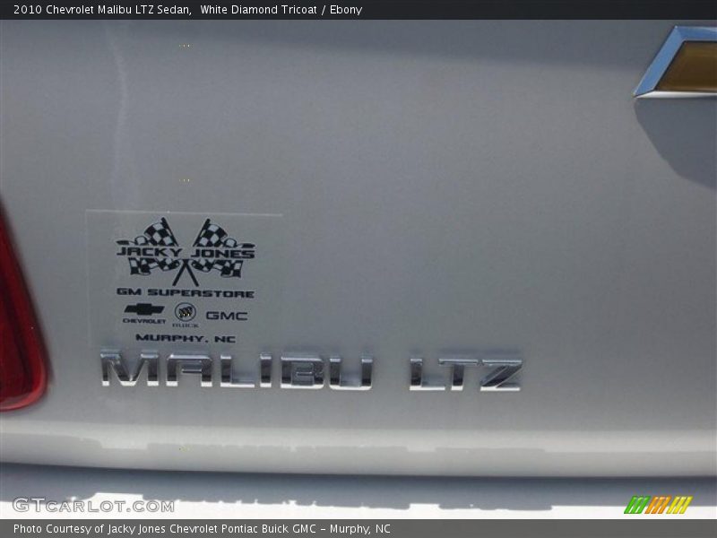 White Diamond Tricoat / Ebony 2010 Chevrolet Malibu LTZ Sedan