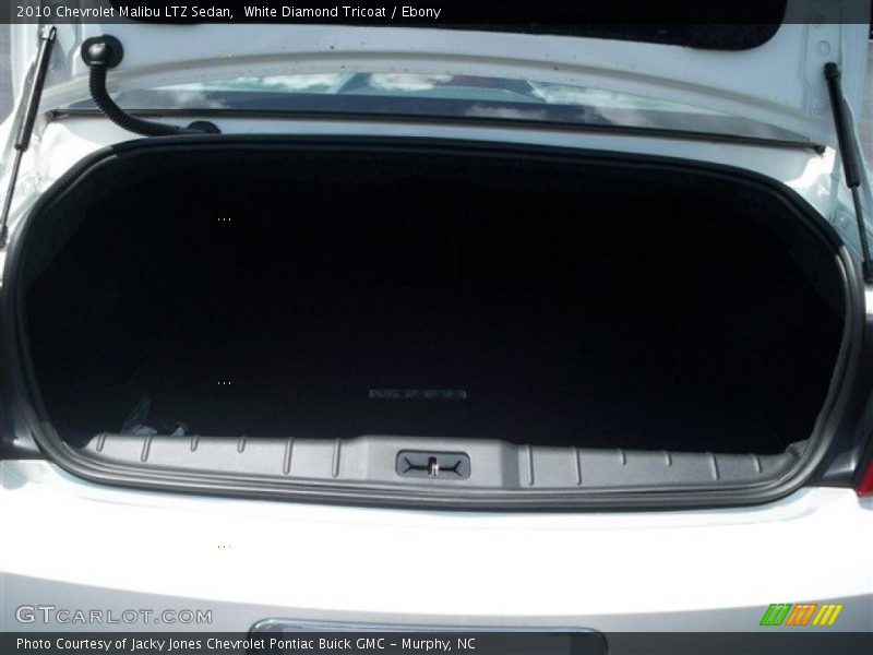 White Diamond Tricoat / Ebony 2010 Chevrolet Malibu LTZ Sedan