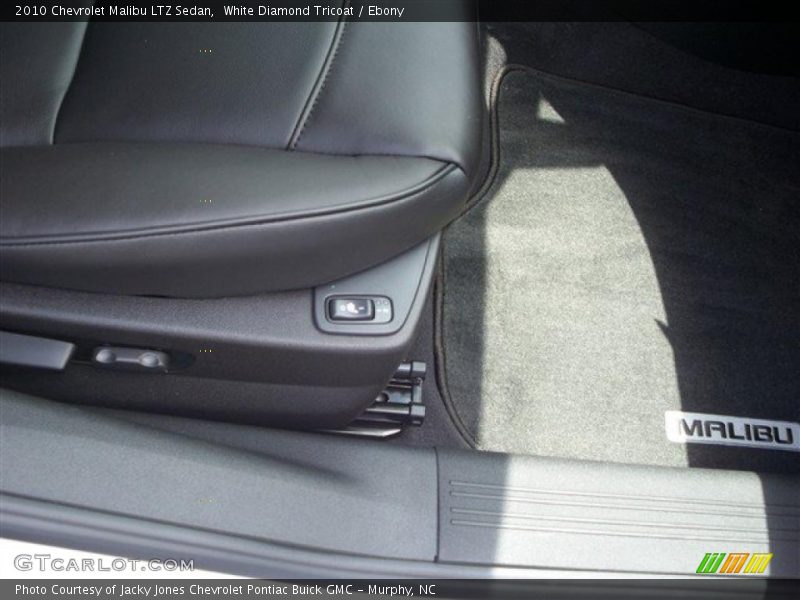 White Diamond Tricoat / Ebony 2010 Chevrolet Malibu LTZ Sedan