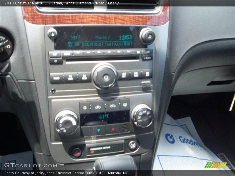 White Diamond Tricoat / Ebony 2010 Chevrolet Malibu LTZ Sedan