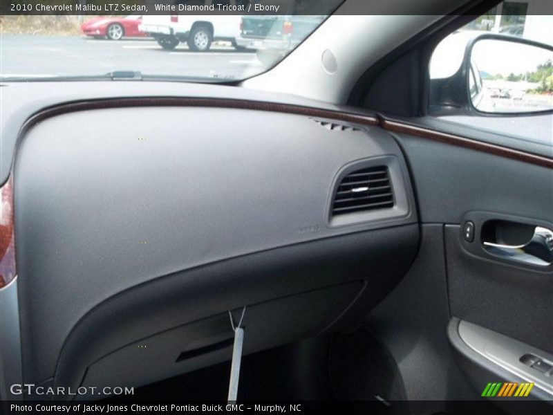 White Diamond Tricoat / Ebony 2010 Chevrolet Malibu LTZ Sedan