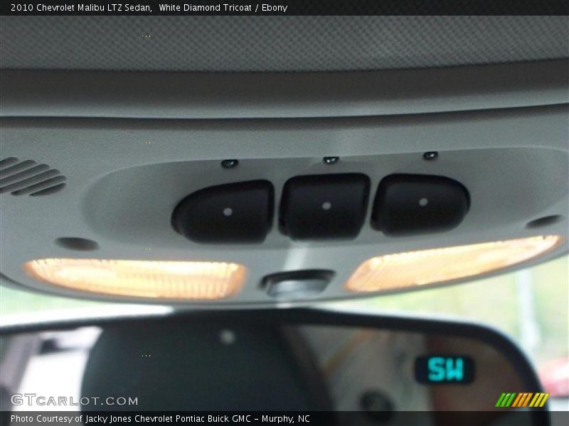 White Diamond Tricoat / Ebony 2010 Chevrolet Malibu LTZ Sedan