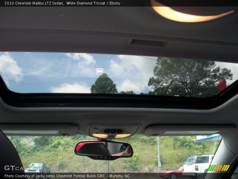 White Diamond Tricoat / Ebony 2010 Chevrolet Malibu LTZ Sedan