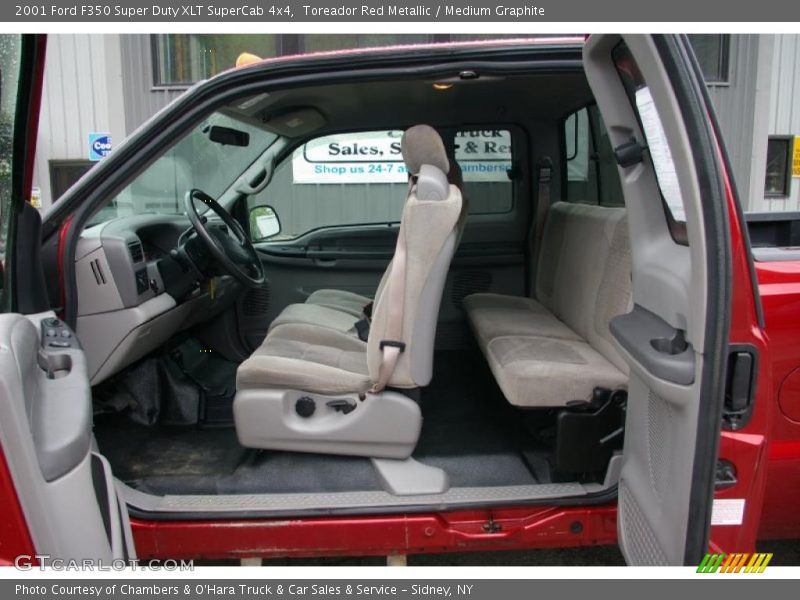 Toreador Red Metallic / Medium Graphite 2001 Ford F350 Super Duty XLT SuperCab 4x4