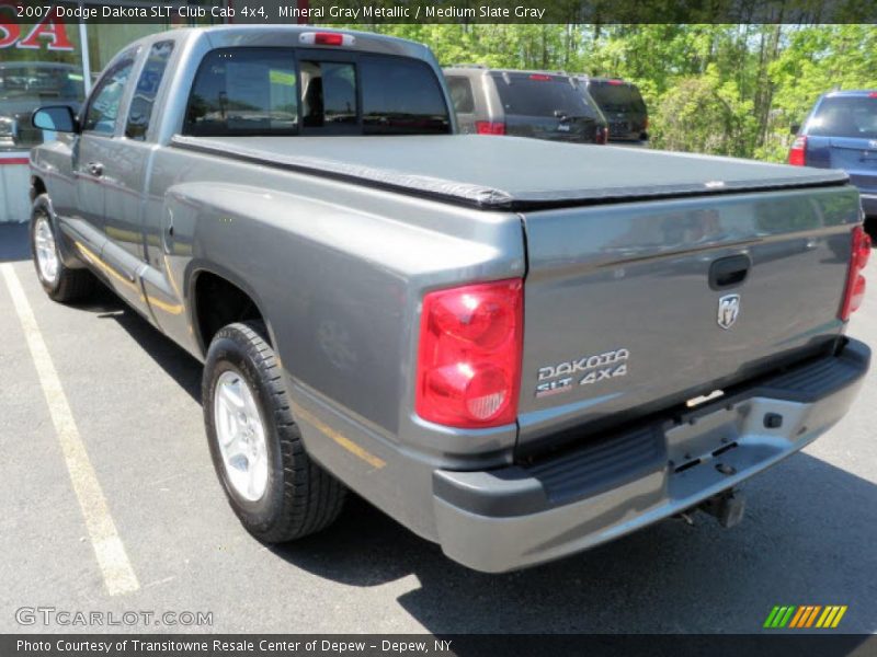 Mineral Gray Metallic / Medium Slate Gray 2007 Dodge Dakota SLT Club Cab 4x4
