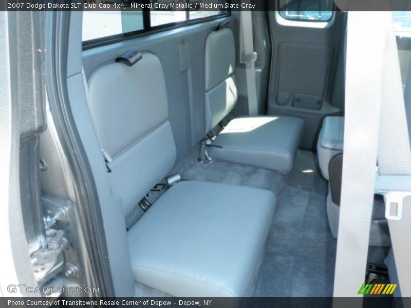 Mineral Gray Metallic / Medium Slate Gray 2007 Dodge Dakota SLT Club Cab 4x4
