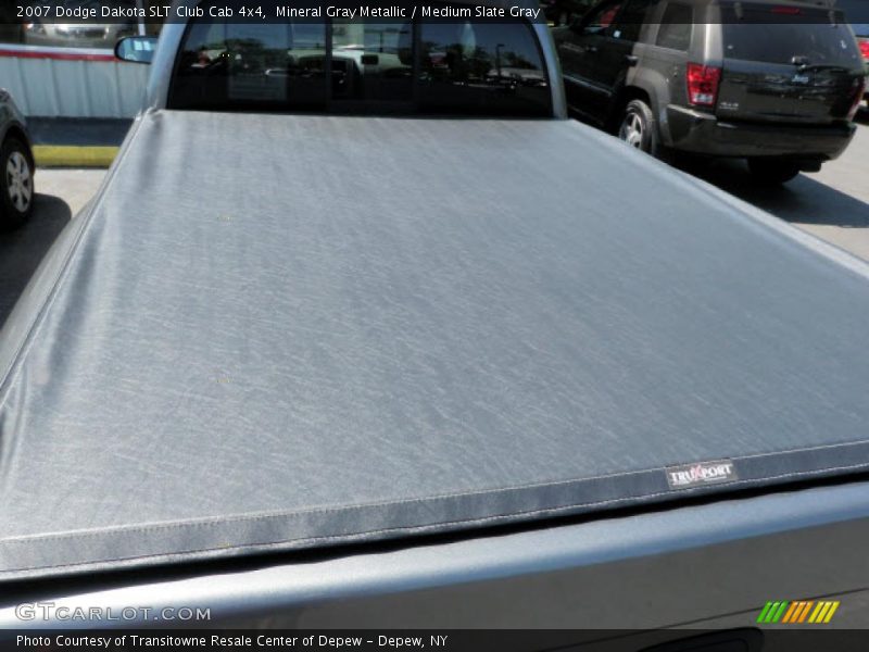 Mineral Gray Metallic / Medium Slate Gray 2007 Dodge Dakota SLT Club Cab 4x4