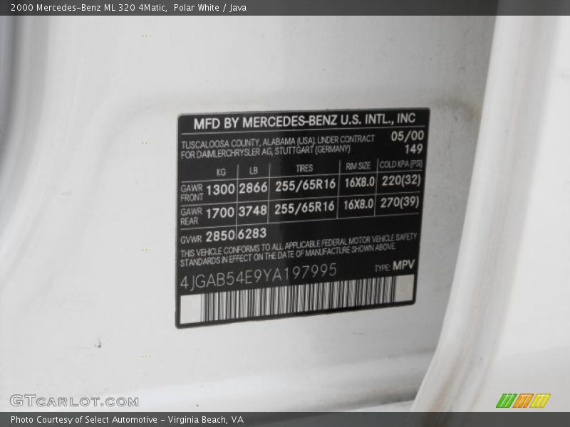 Polar White / Java 2000 Mercedes-Benz ML 320 4Matic