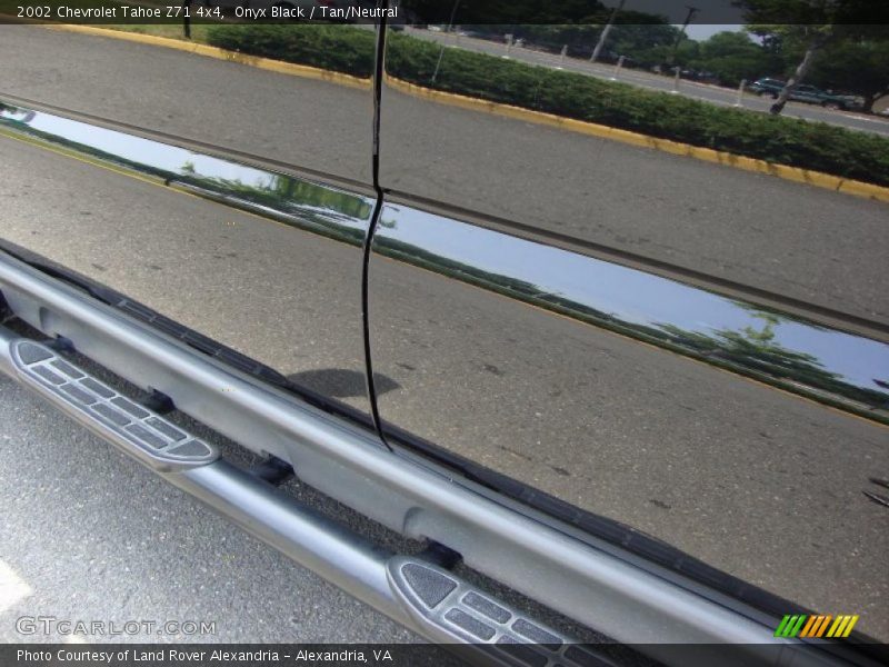 Onyx Black / Tan/Neutral 2002 Chevrolet Tahoe Z71 4x4