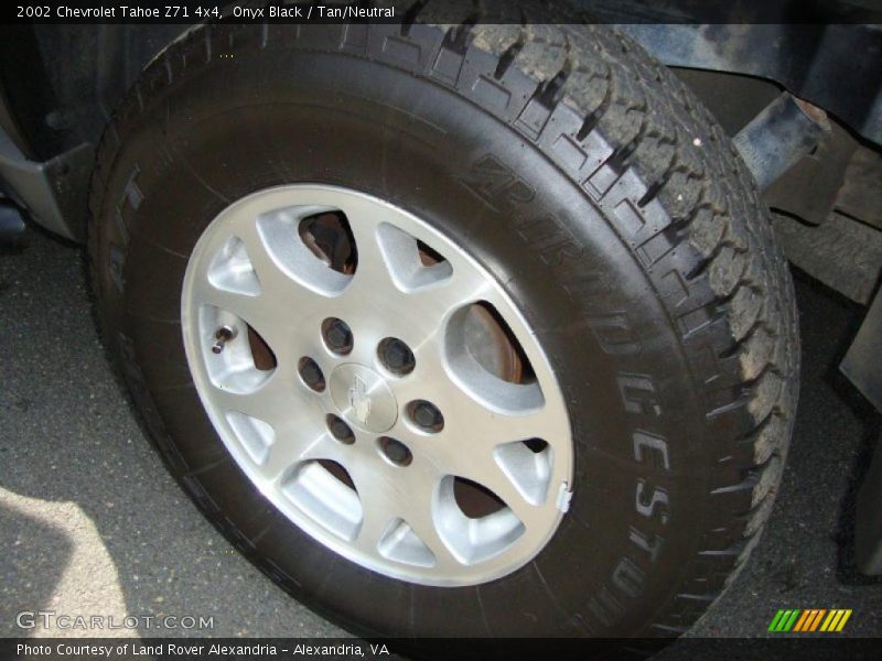 Onyx Black / Tan/Neutral 2002 Chevrolet Tahoe Z71 4x4