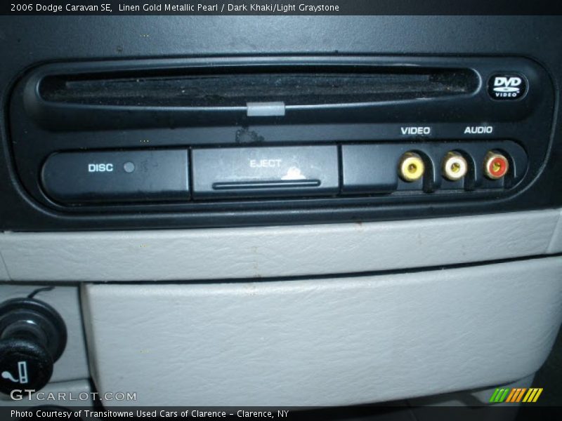 Linen Gold Metallic Pearl / Dark Khaki/Light Graystone 2006 Dodge Caravan SE