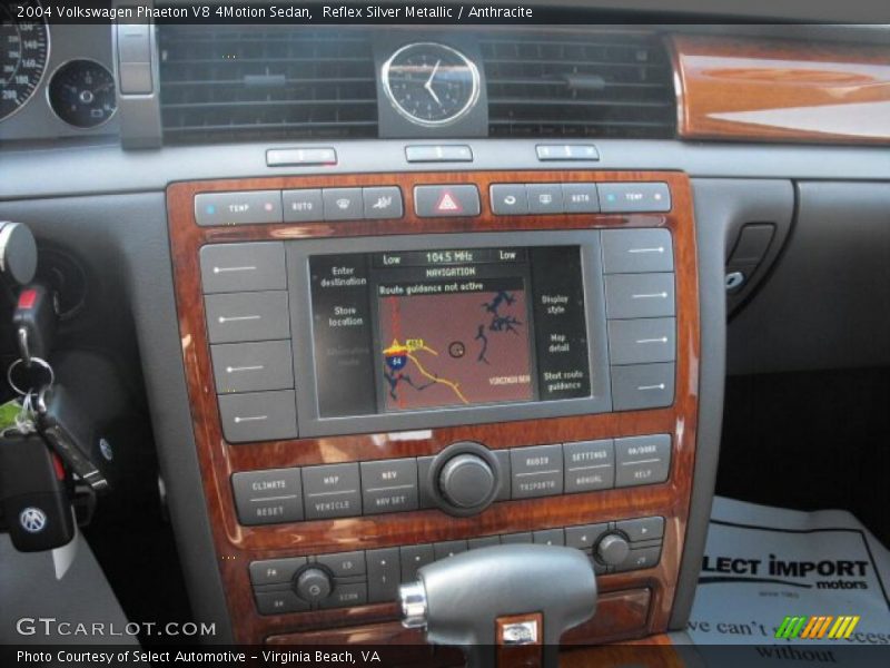Reflex Silver Metallic / Anthracite 2004 Volkswagen Phaeton V8 4Motion Sedan