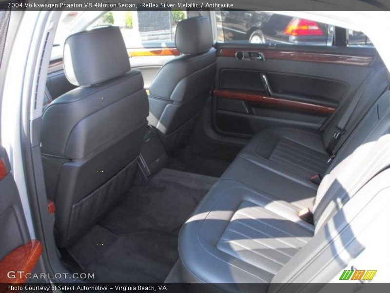 Reflex Silver Metallic / Anthracite 2004 Volkswagen Phaeton V8 4Motion Sedan
