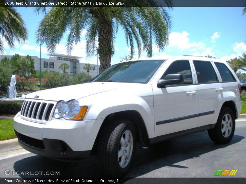 Stone White / Dark Slate Gray 2008 Jeep Grand Cherokee Laredo