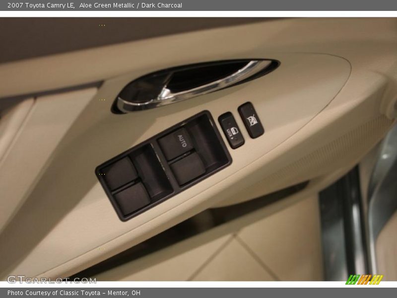 Aloe Green Metallic / Dark Charcoal 2007 Toyota Camry LE