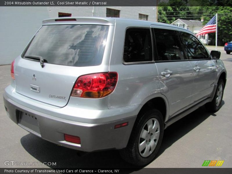 Cool Silver Metallic / Charcoal 2004 Mitsubishi Outlander LS