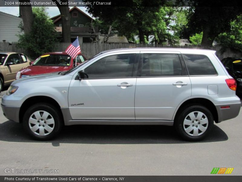 Cool Silver Metallic / Charcoal 2004 Mitsubishi Outlander LS