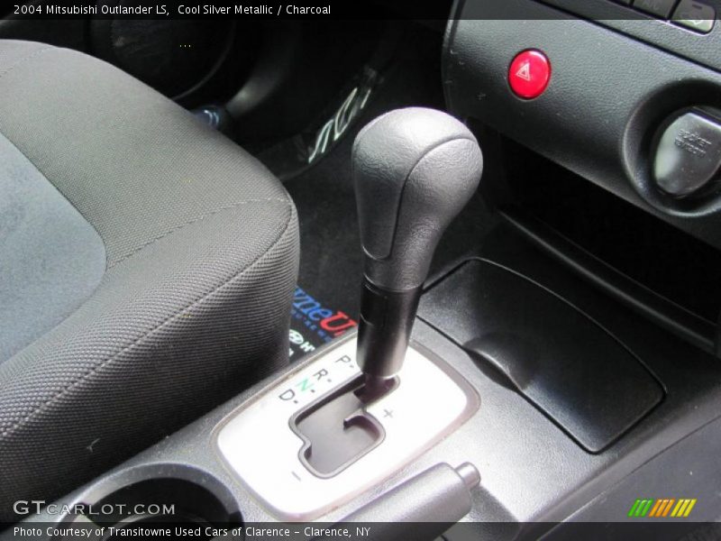 Cool Silver Metallic / Charcoal 2004 Mitsubishi Outlander LS