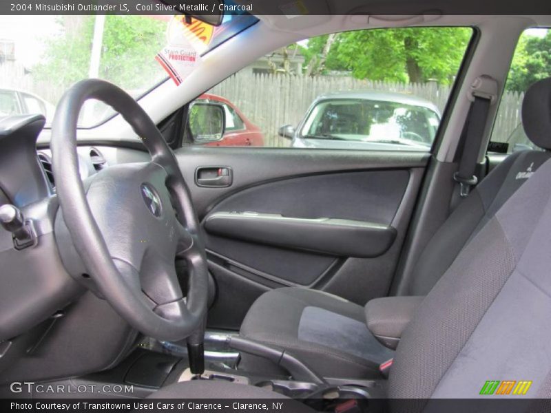 Cool Silver Metallic / Charcoal 2004 Mitsubishi Outlander LS