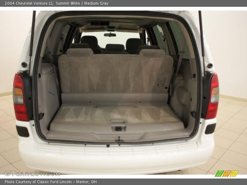 Summit White / Medium Gray 2004 Chevrolet Venture LS