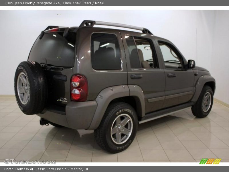 Dark Khaki Pearl / Khaki 2005 Jeep Liberty Renegade 4x4