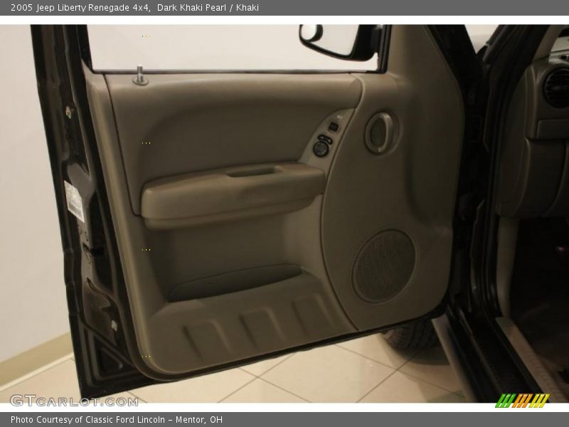 Dark Khaki Pearl / Khaki 2005 Jeep Liberty Renegade 4x4