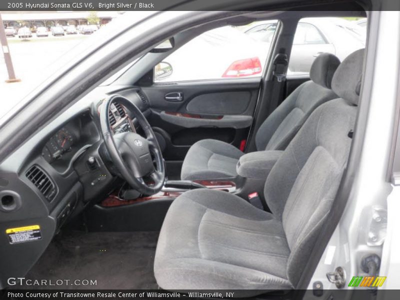 Bright Silver / Black 2005 Hyundai Sonata GLS V6