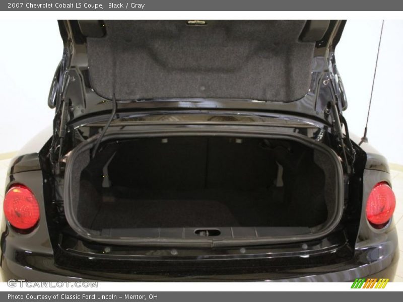 Black / Gray 2007 Chevrolet Cobalt LS Coupe