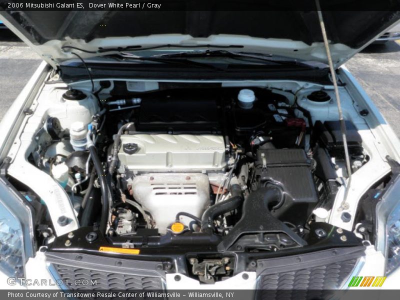 Dover White Pearl / Gray 2006 Mitsubishi Galant ES
