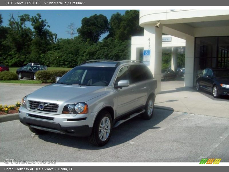 Silver Metallic / Off Black 2010 Volvo XC90 3.2
