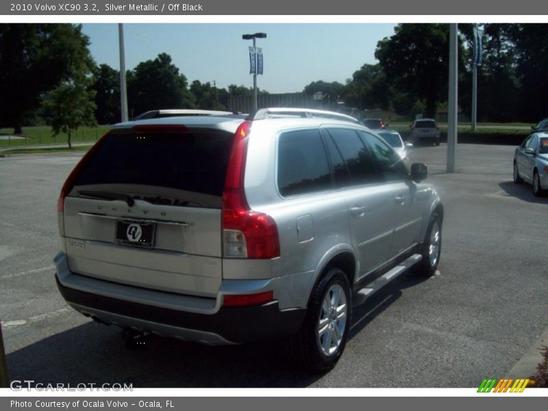 Silver Metallic / Off Black 2010 Volvo XC90 3.2