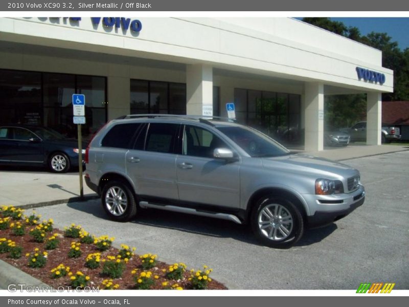 Silver Metallic / Off Black 2010 Volvo XC90 3.2