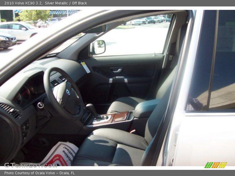 Silver Metallic / Off Black 2010 Volvo XC90 3.2
