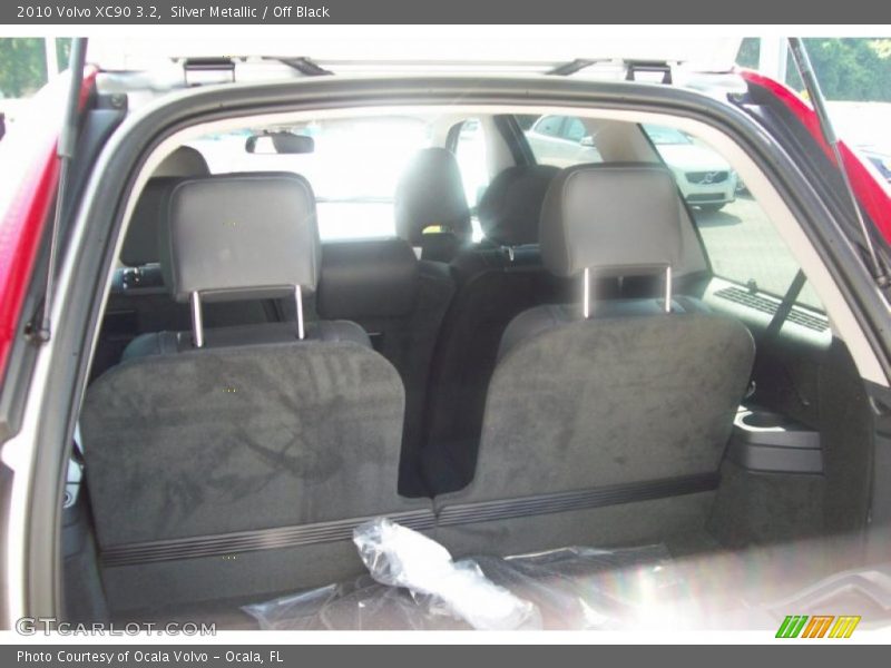 Silver Metallic / Off Black 2010 Volvo XC90 3.2
