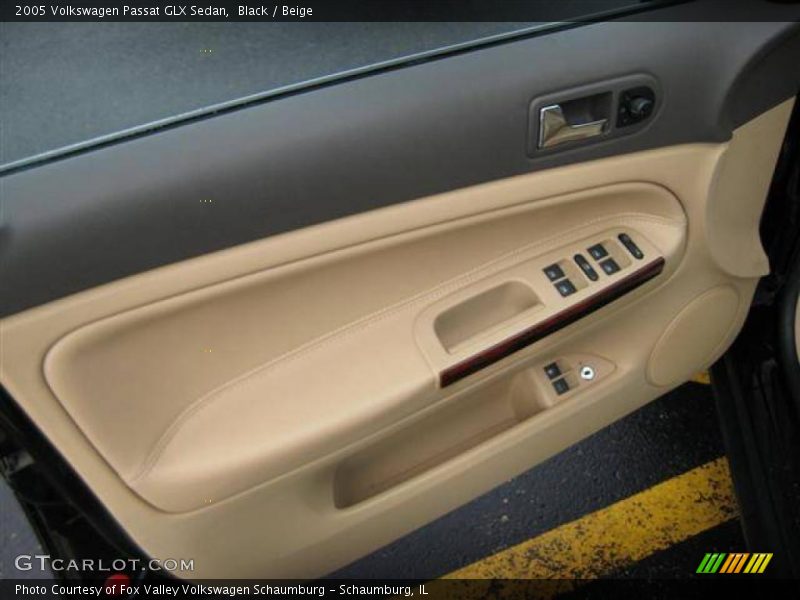 Black / Beige 2005 Volkswagen Passat GLX Sedan