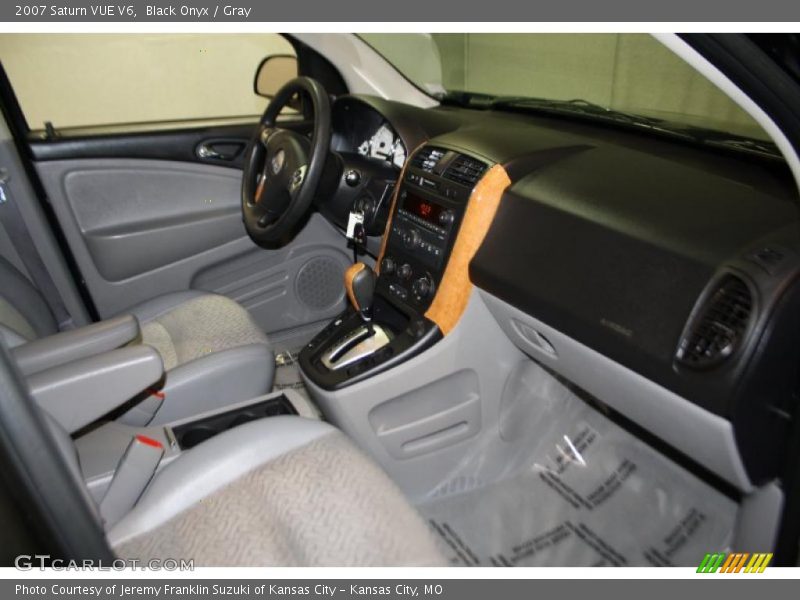 Black Onyx / Gray 2007 Saturn VUE V6