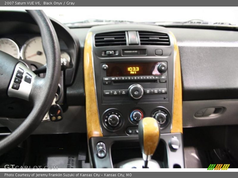 Black Onyx / Gray 2007 Saturn VUE V6