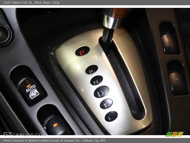Black Onyx / Gray 2007 Saturn VUE V6