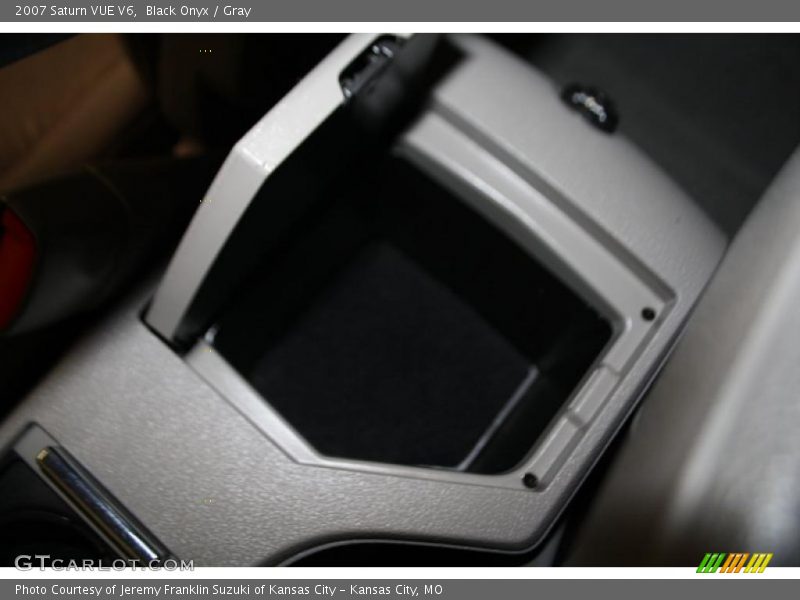 Black Onyx / Gray 2007 Saturn VUE V6