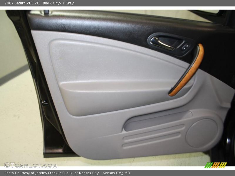 Black Onyx / Gray 2007 Saturn VUE V6
