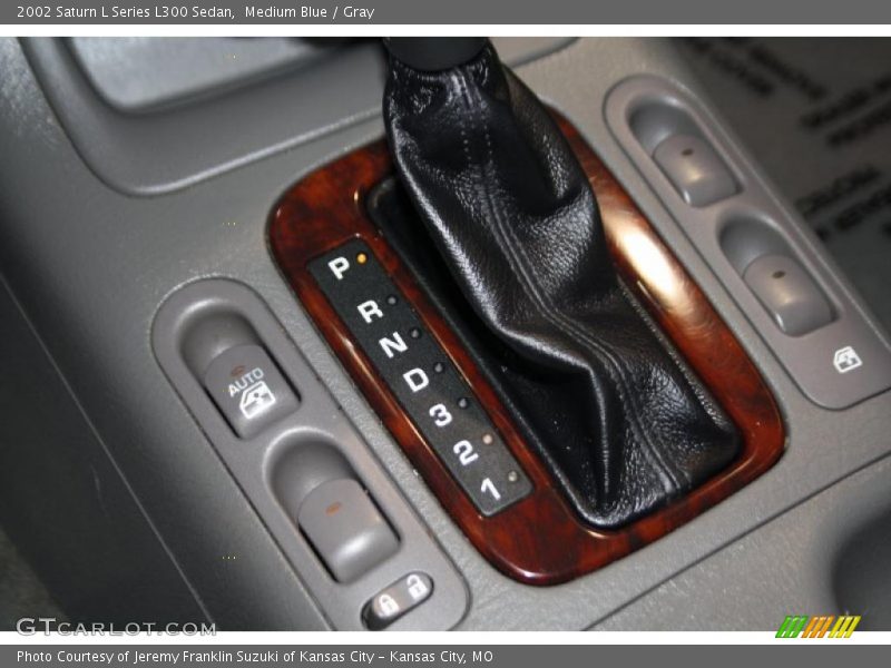 Medium Blue / Gray 2002 Saturn L Series L300 Sedan
