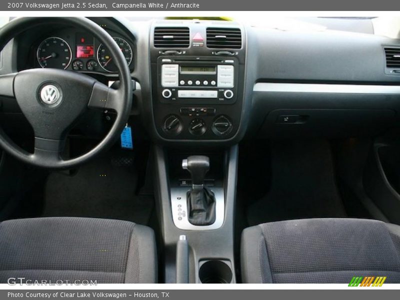 Campanella White / Anthracite 2007 Volkswagen Jetta 2.5 Sedan