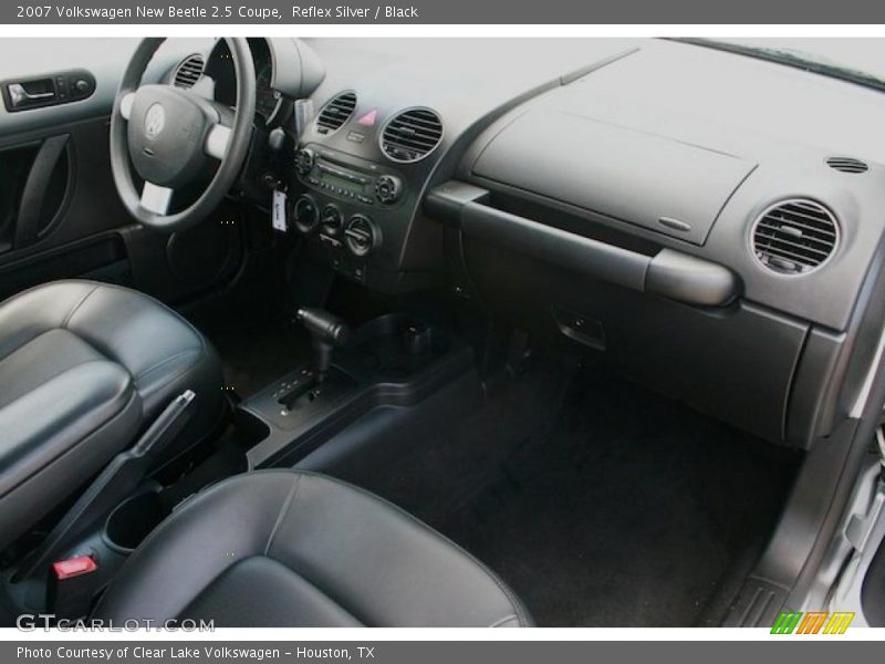 Reflex Silver / Black 2007 Volkswagen New Beetle 2.5 Coupe
