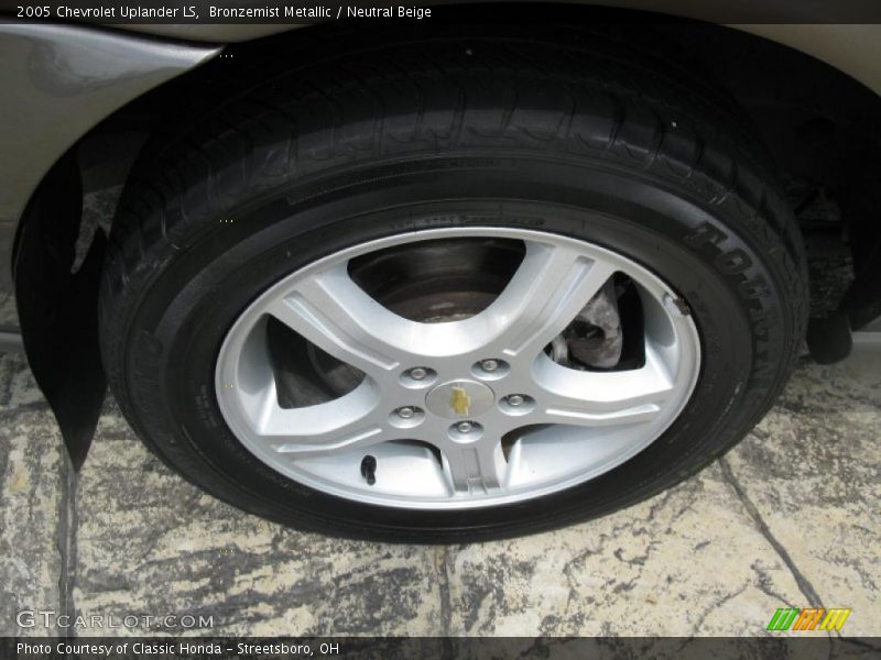 Bronzemist Metallic / Neutral Beige 2005 Chevrolet Uplander LS