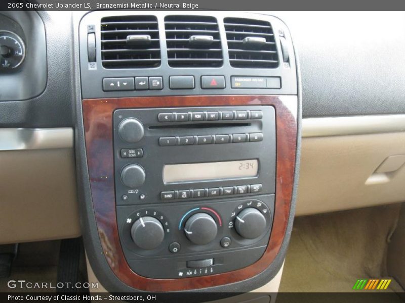Bronzemist Metallic / Neutral Beige 2005 Chevrolet Uplander LS