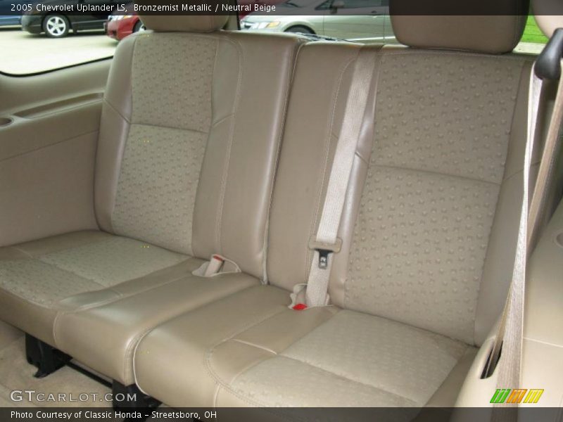Bronzemist Metallic / Neutral Beige 2005 Chevrolet Uplander LS