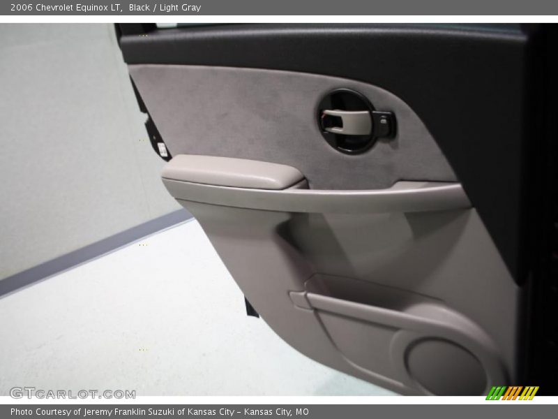 Black / Light Gray 2006 Chevrolet Equinox LT