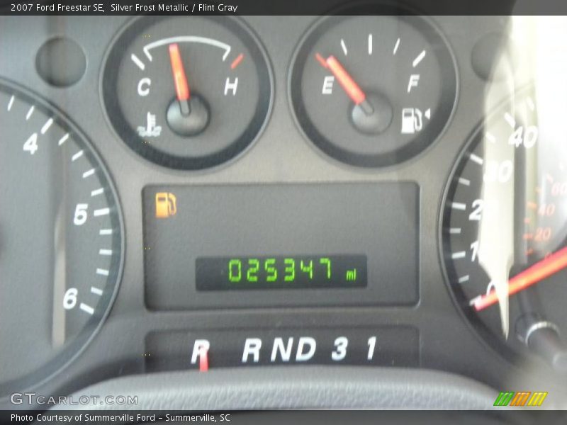 Silver Frost Metallic / Flint Gray 2007 Ford Freestar SE